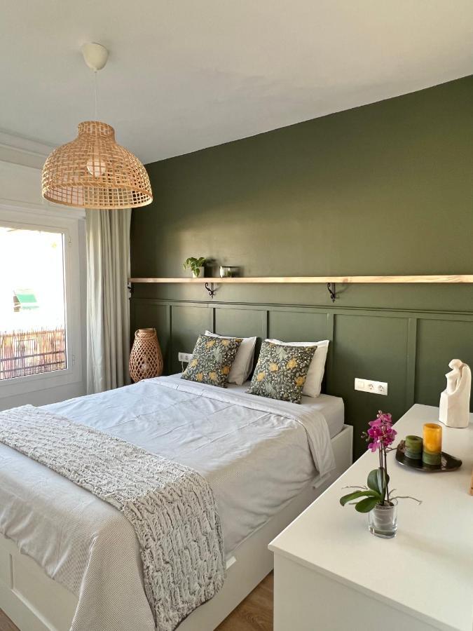 Charming Appartement In The Heart Of Barcelona Exterior photo